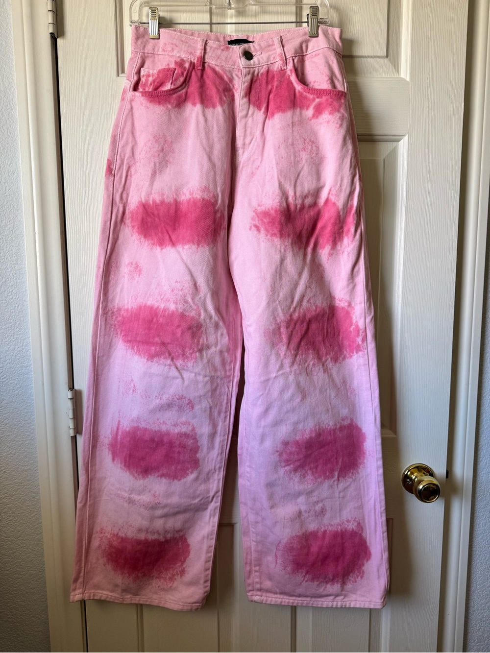 PrettyLittleThing Pink Denim Jeans - Picture 9 of 9